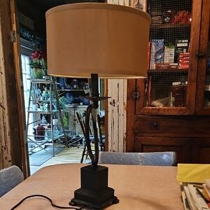 Source Unknown Black and Tan Table Lamp